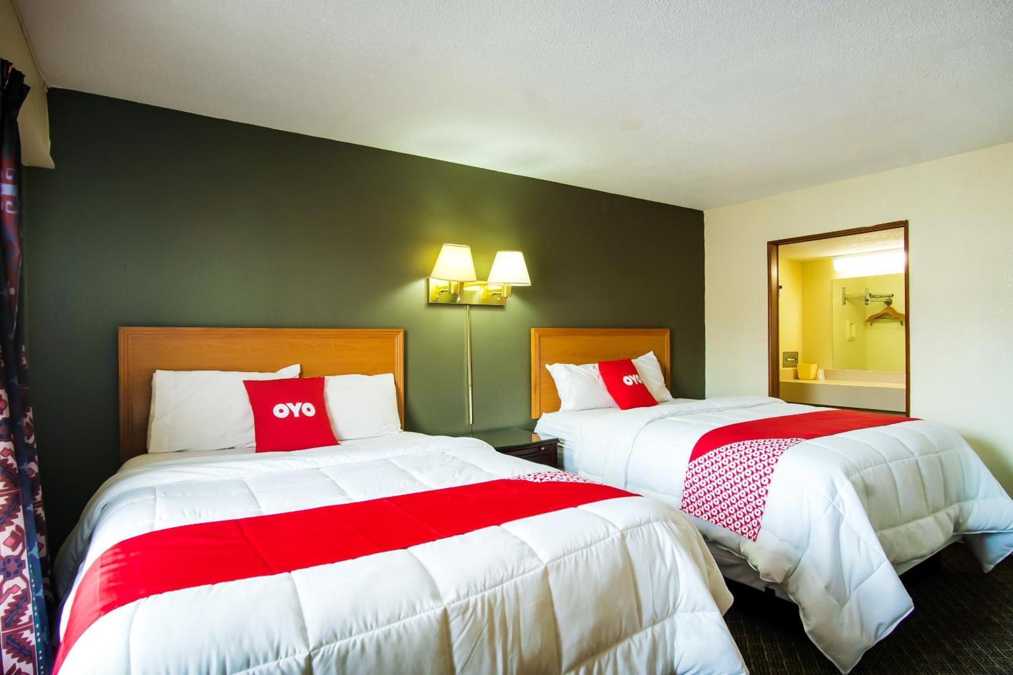 Oyo Hotel Hutchinson West 4Th Ave Exteriör bild