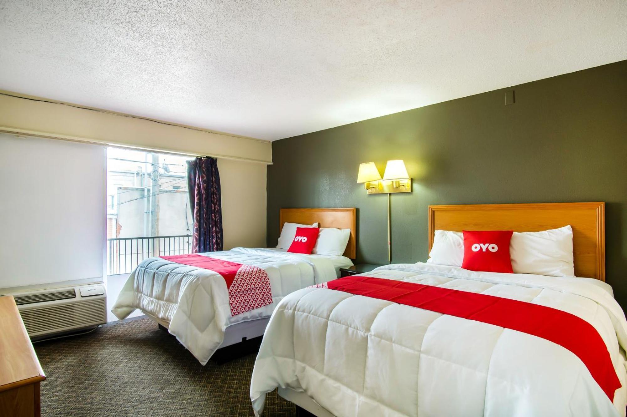 Oyo Hotel Hutchinson West 4Th Ave Exteriör bild