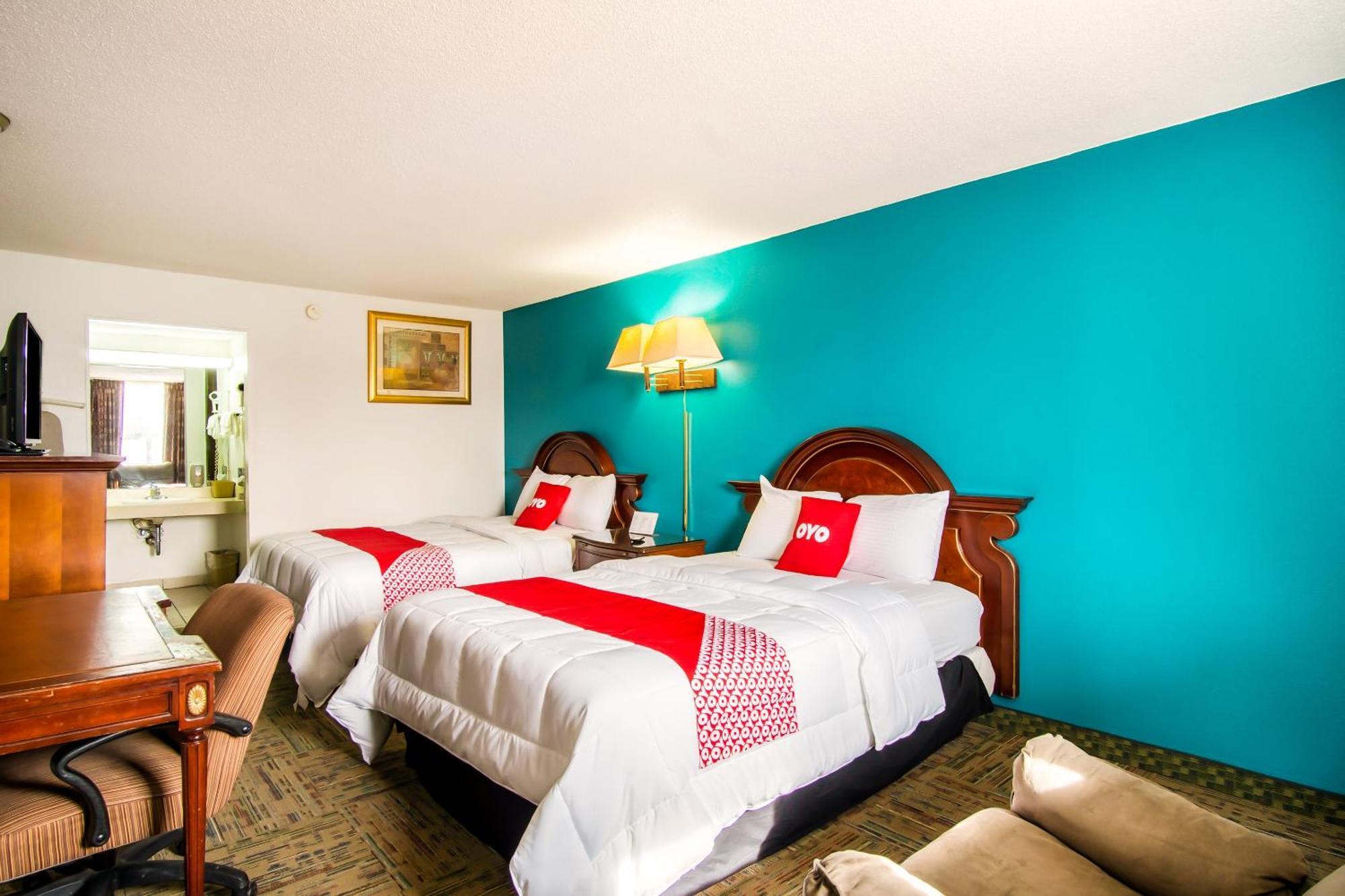Oyo Hotel Hutchinson West 4Th Ave Exteriör bild